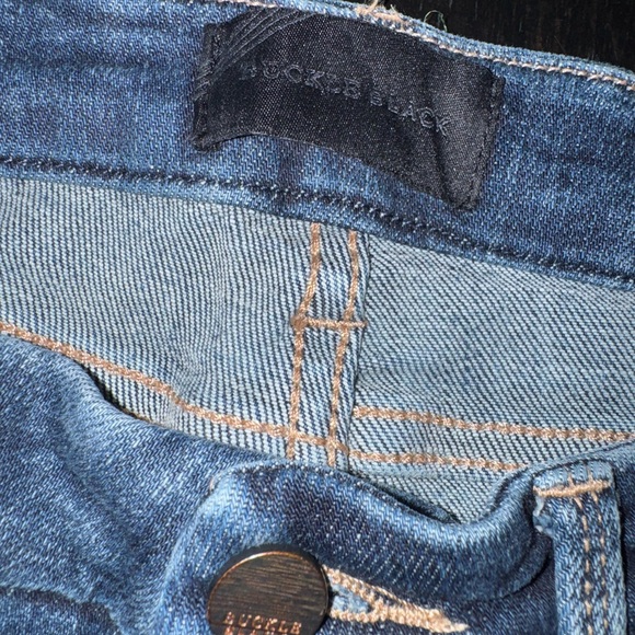 •Buckle Blue Flare Jeans• - Picture 5 of 6